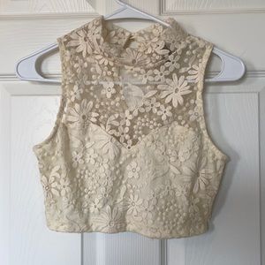 Small Windsor crop top